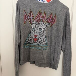 Daydreamer Gray Graphic Top